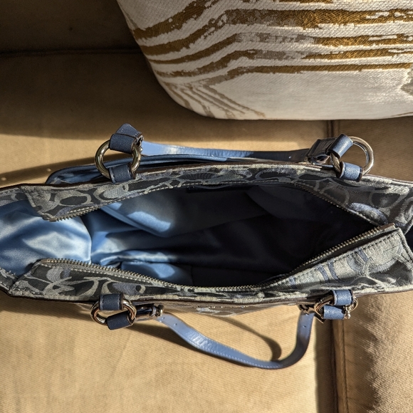 Coach purse - Picture 11 of 13